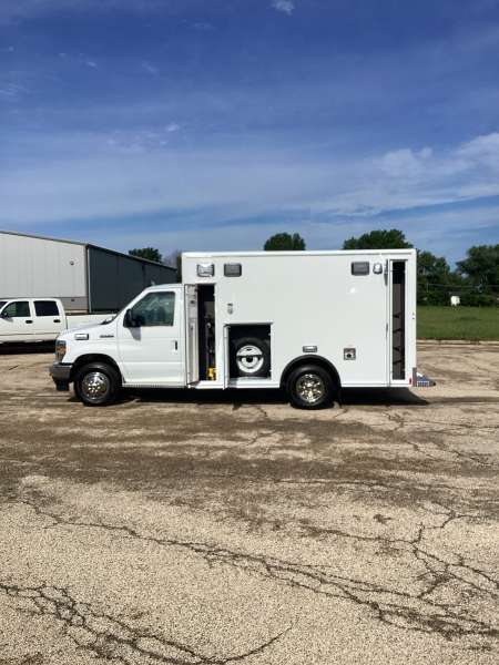 Photo of Advance EMS Outside in natural light.