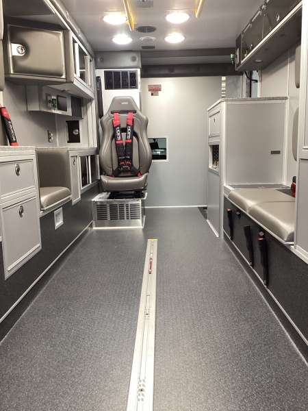 Photo of Lincolnshire 20911 Ambulance Interior View 1