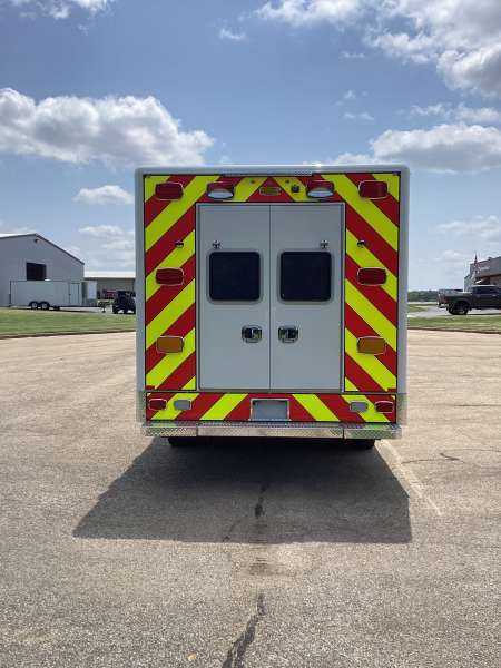 Photo of Lincolnshire 20911 Ambulance Back View