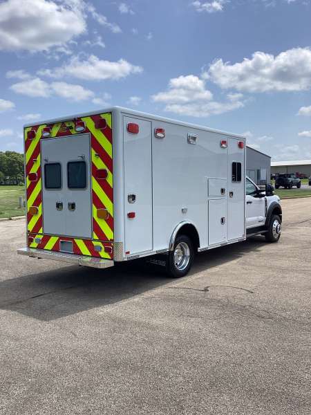 Photo of Lincolnshire 20911 Ambulance Side Back Angle View 2