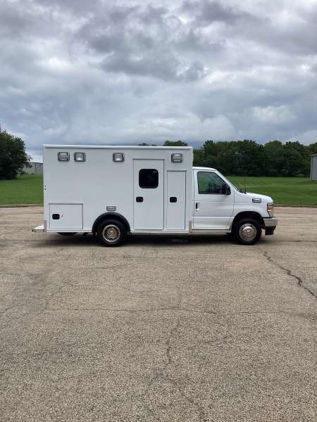 Photo of Murphy Ambulance Service Ambulance Side View 2
