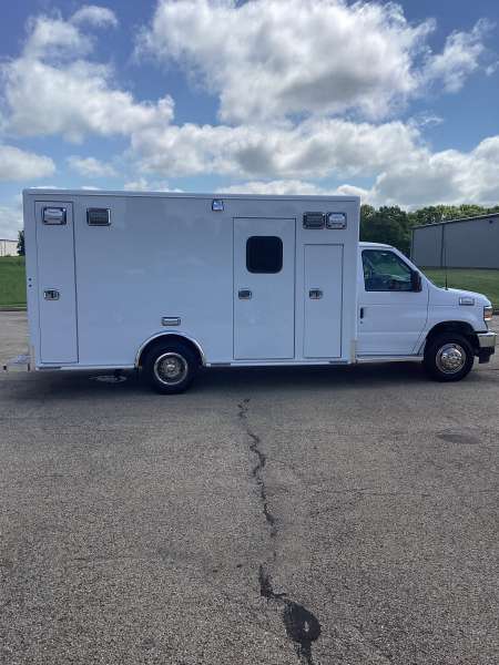 Photo of Mercy Health Systems Ambulance Side View 2