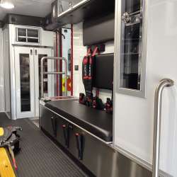 Photo of Twin Lakes 20733 Interior View 4