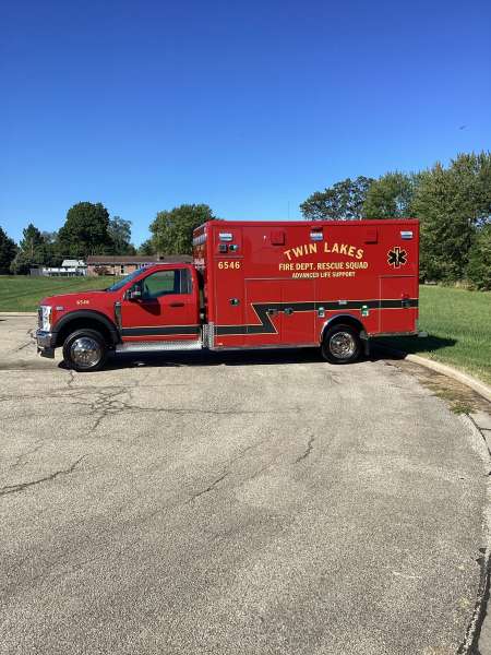 Photo of Twin Lakes 20733 Side View 2