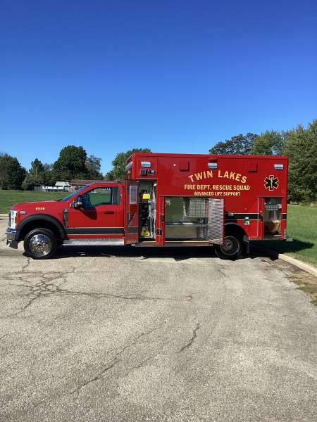 Photo of Twin Lakes 20733 Side View 2 Opened