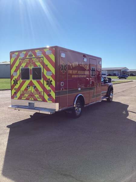 Photo of Twin Lakes 20733 Side Back View