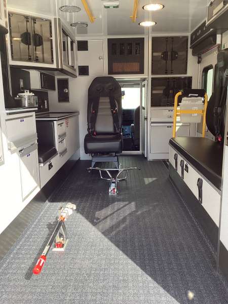 Photo of Farmersville-Waggoner Medix 22-M444 Internal View 7