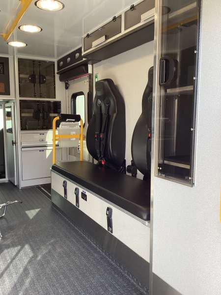 Photo of Farmersville-Waggoner Medix 22-M444 Internal View 5