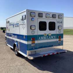 Photo of Farmersville-Waggoner Medix 22-M444 Side Back View 1